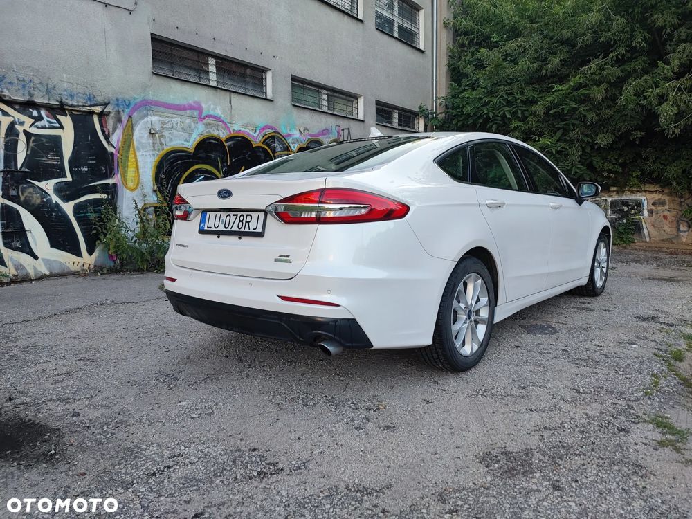Ford Fusion - 3
