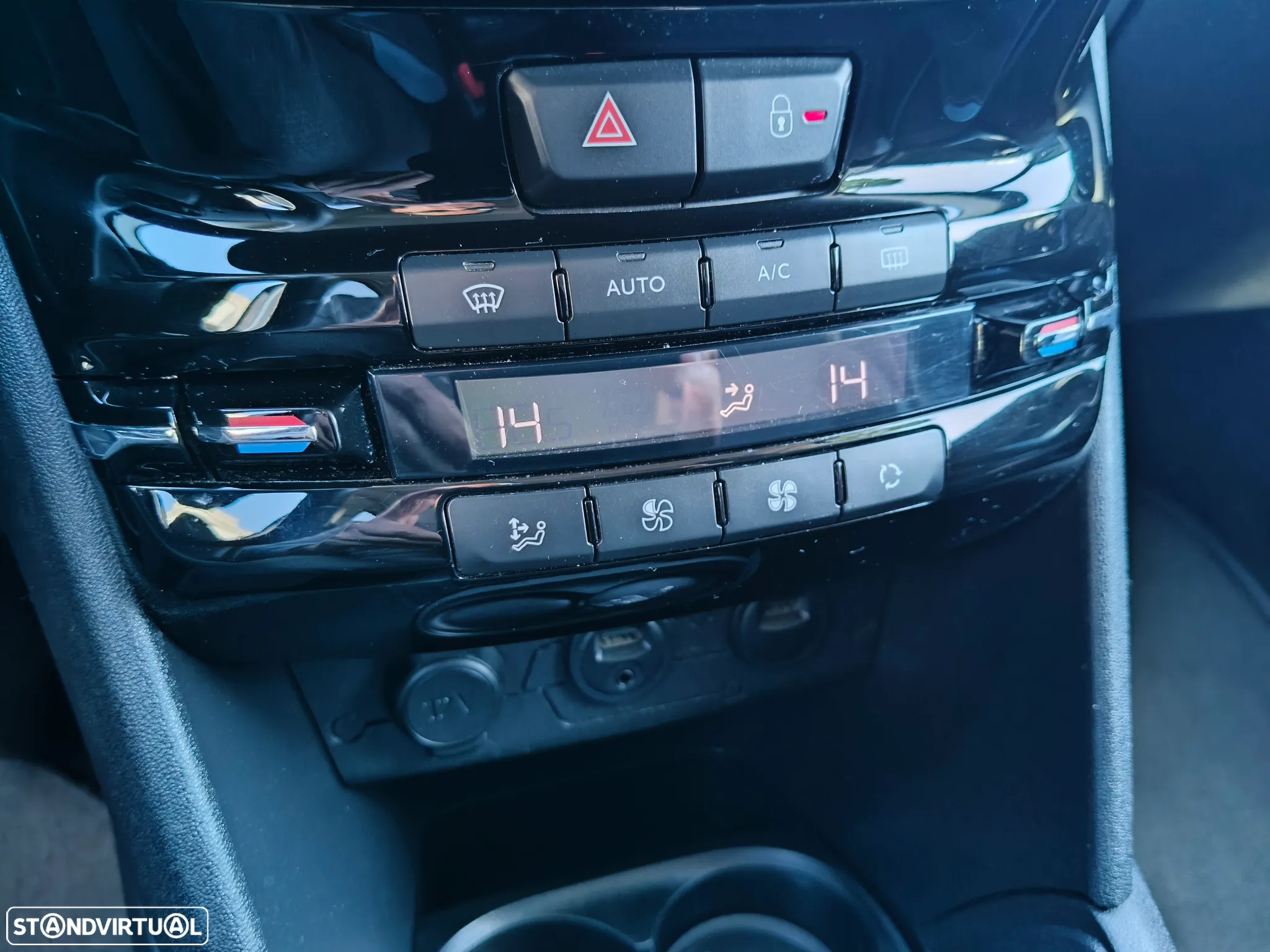 Peugeot 208 1.2 VTi Allure - 11