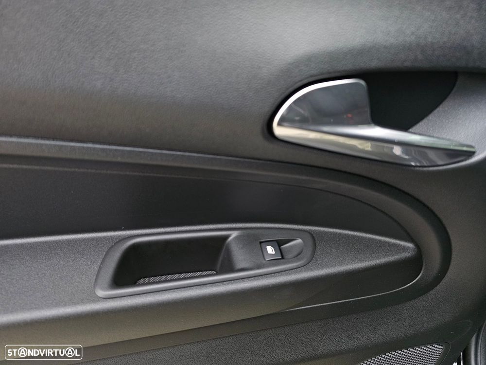 Jeep Avenger 54 kWh Summit - 27