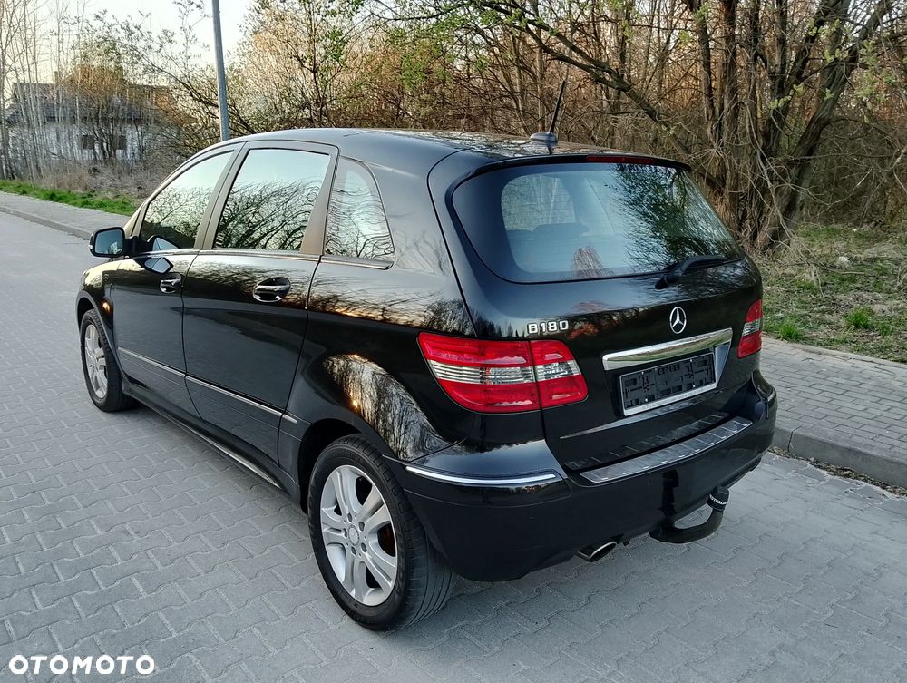 Mercedes-Benz Klasa B 180 BlueEFFICIENCY SPORT EDITION - 3