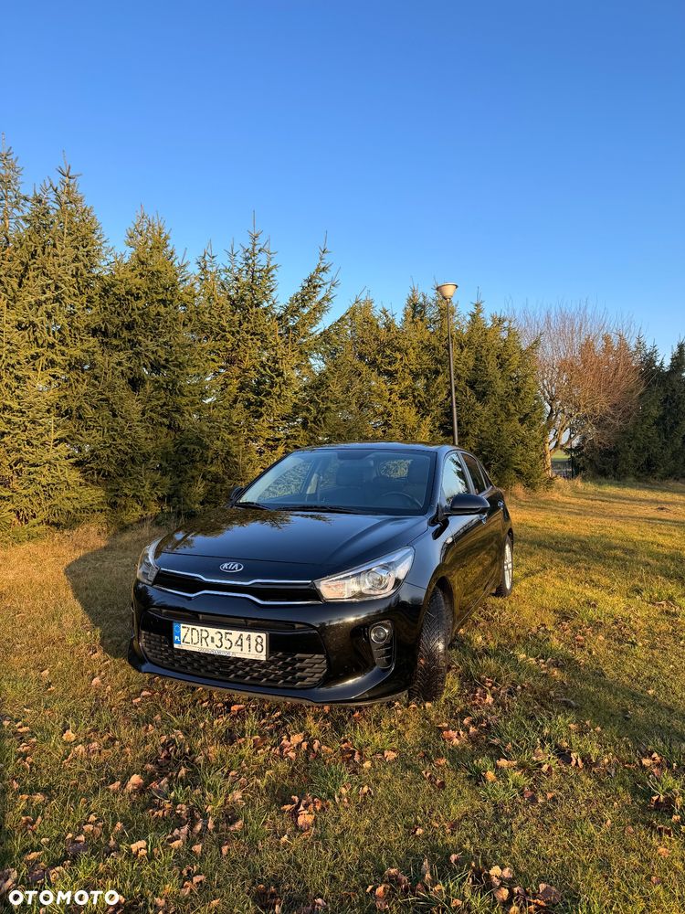 Kia Rio 1.4 L - 3
