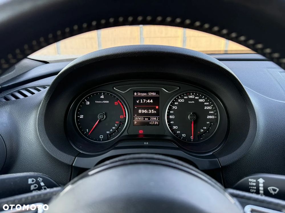 Audi A3 3-drzwiowe 2.0 TDI (clean diesel) quattro S tronic Ambition - 5