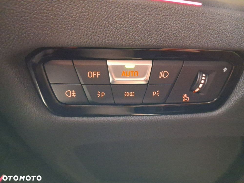 BMW Seria 3 - 36