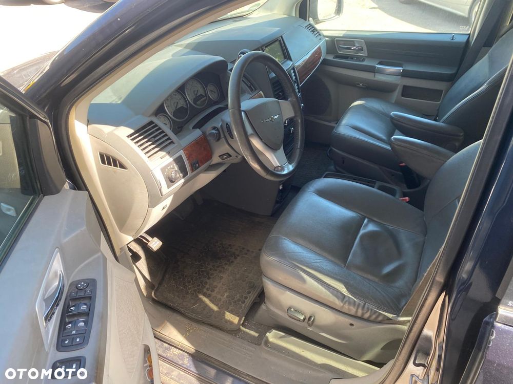 Chrysler Town & Country 3.8 - 5