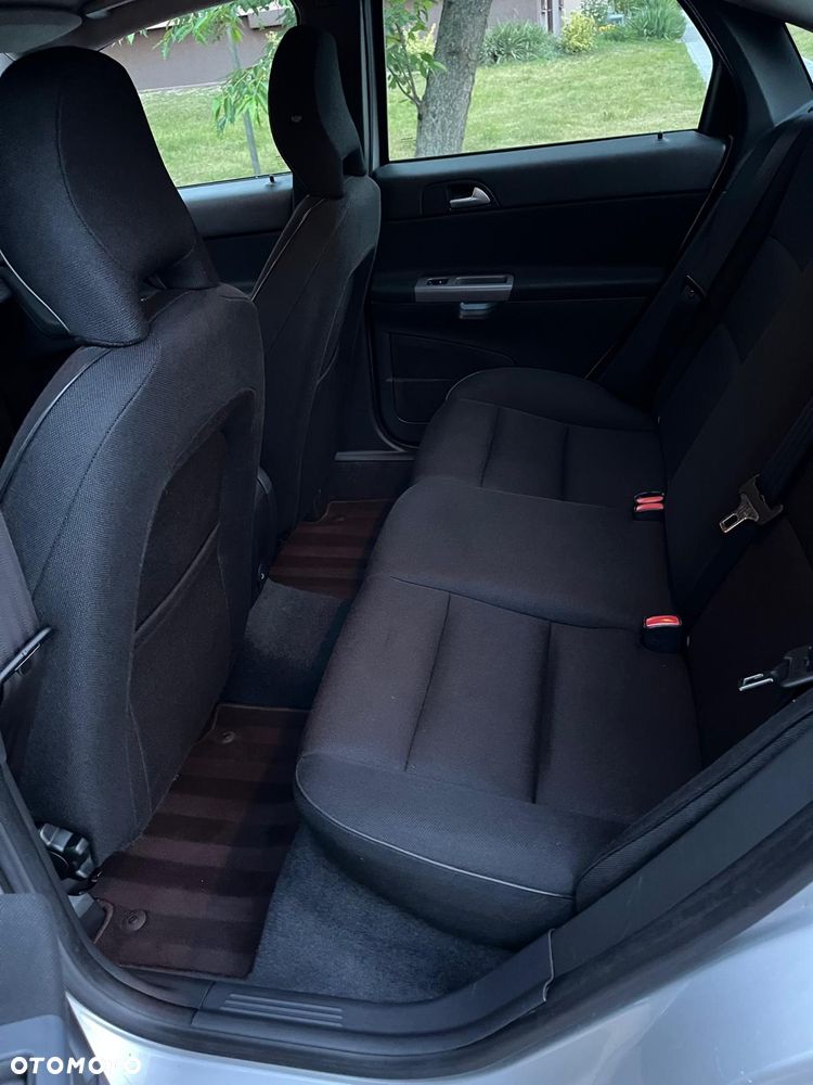 Volvo S40 D3 Kinetic - 11