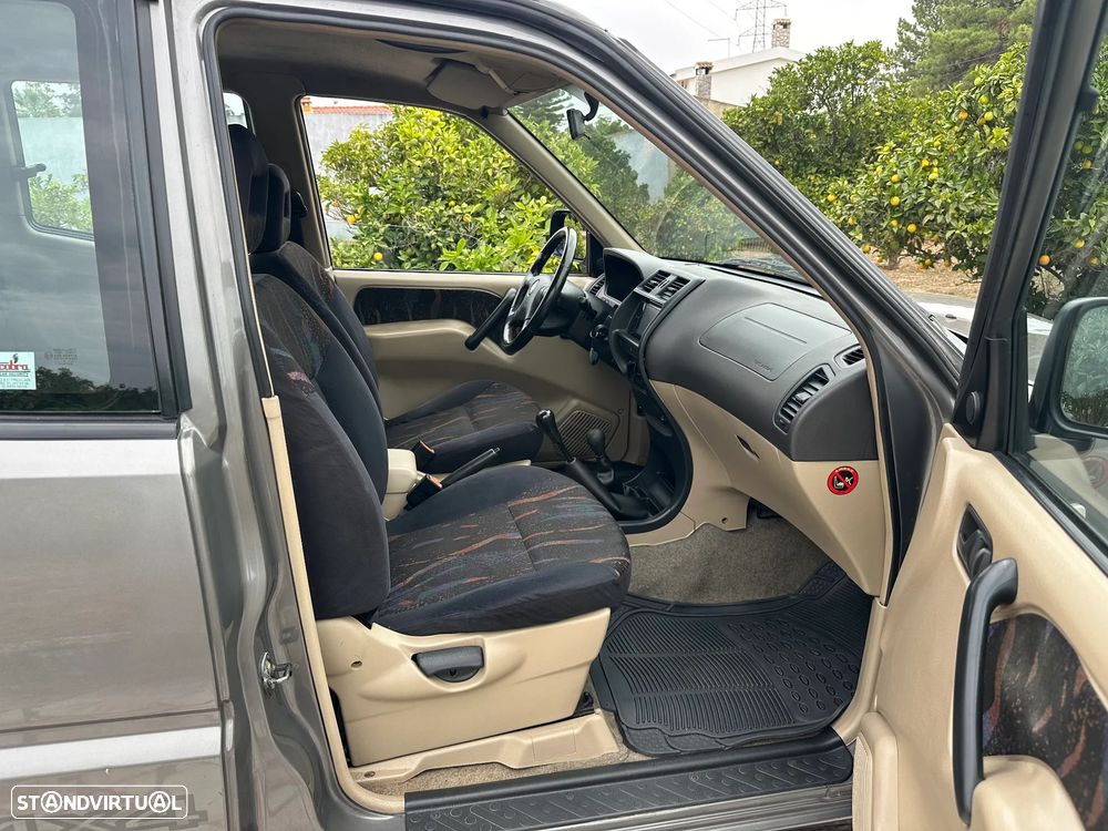 Nissan Terrano II 2.7 TDi Elegance - 29