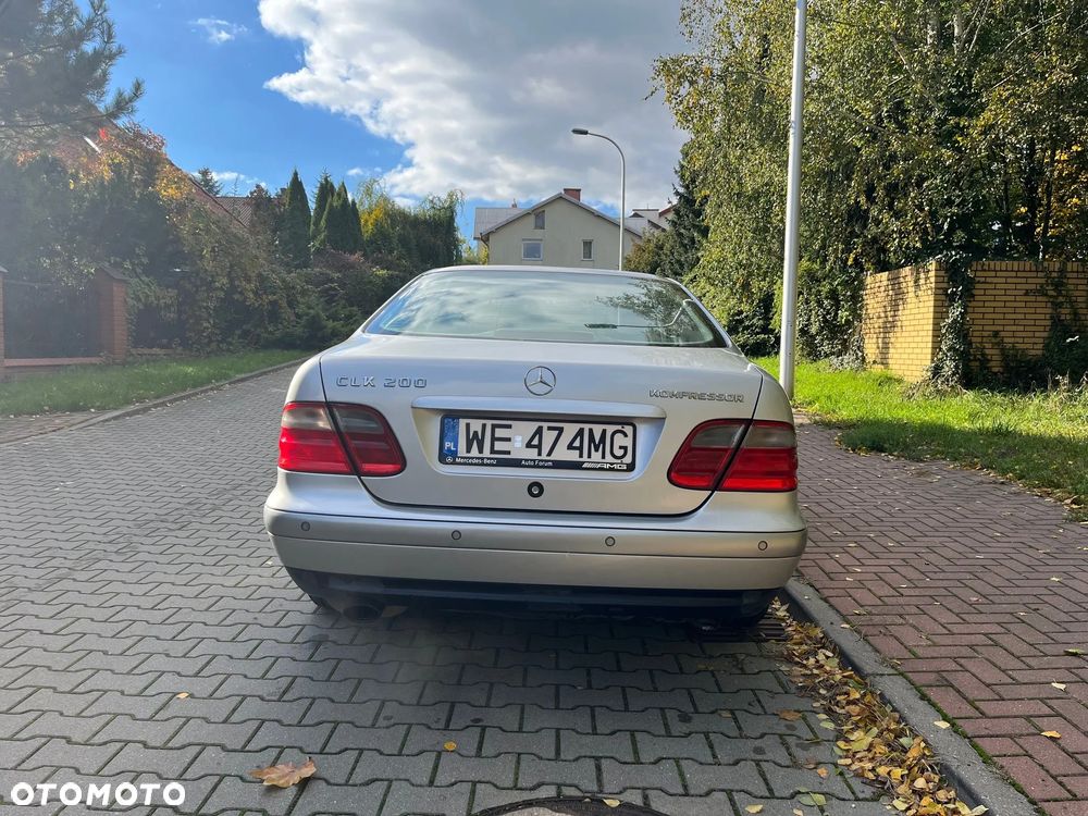 Mercedes-Benz CLK - 4