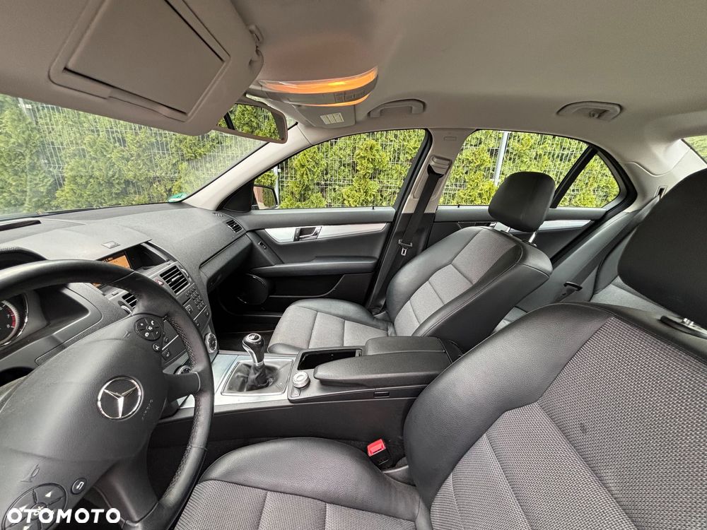 Mercedes-Benz Klasa C 200 Kompressor Avantgarde - 17