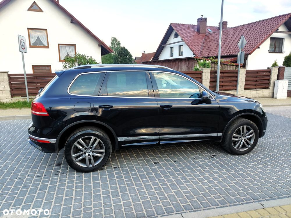 Volkswagen Touareg 3.0 V6 TDI BMT Perfectline R-Style - 12