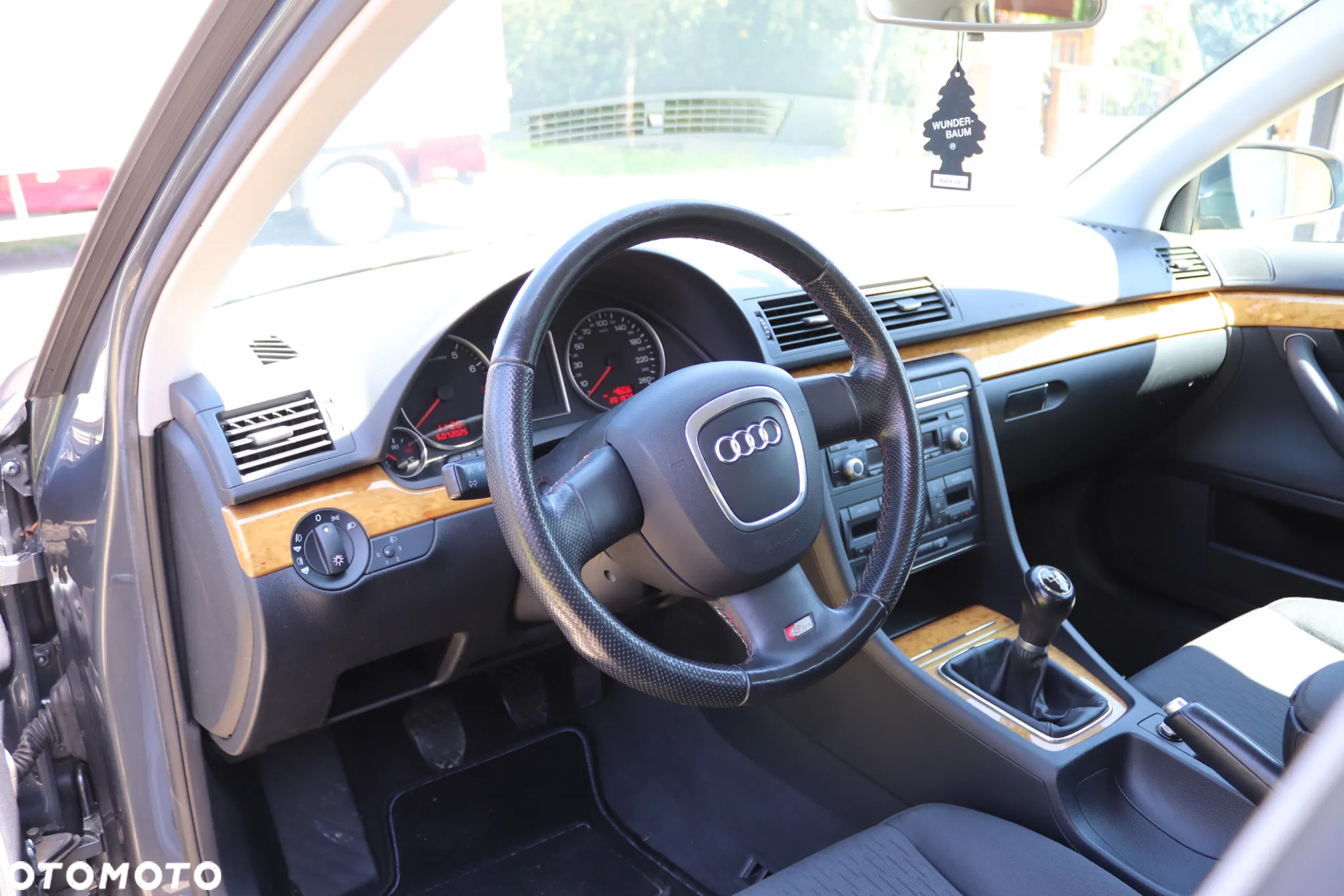 Audi A4 1.8T Quattro - 28