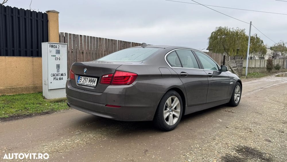 BMW Seria 5 520d Blue Performance - 11