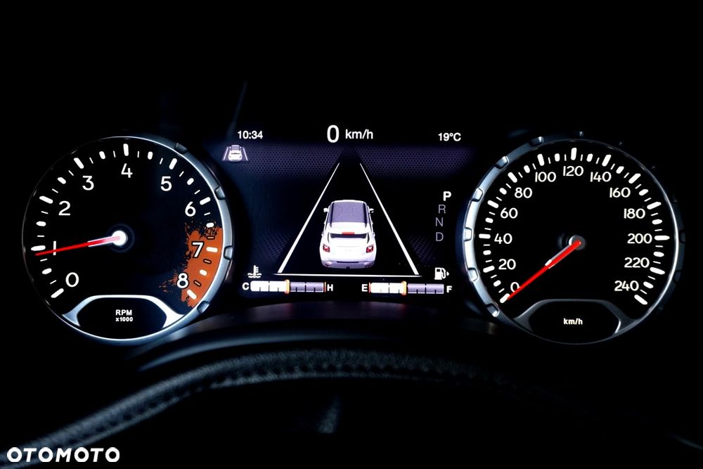 Jeep Renegade 1.4 MultiAir Limited FWD S&S - 28
