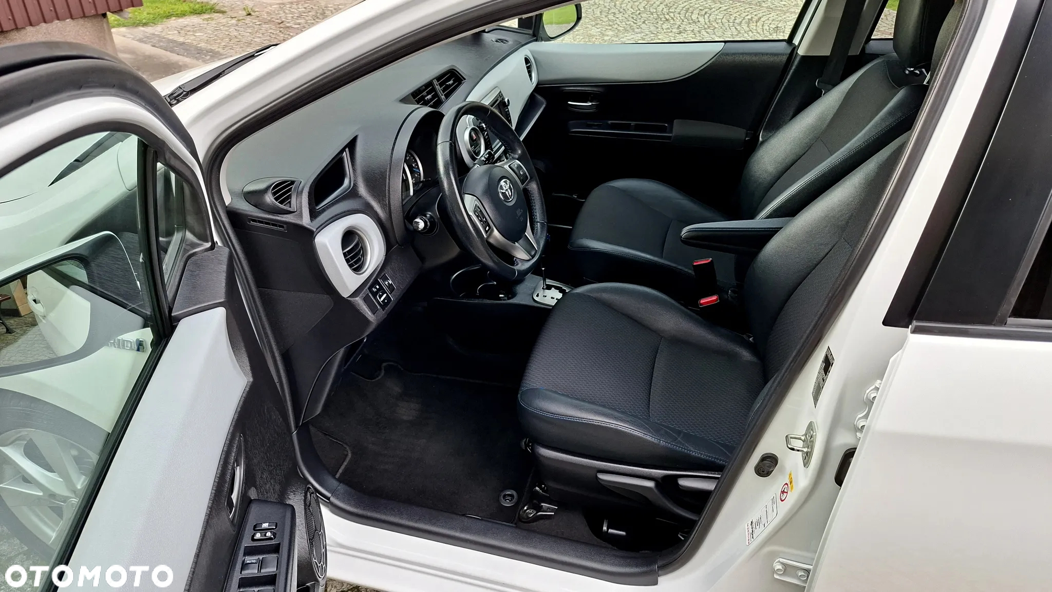 Toyota Yaris Hybrid 1.5 VVT-i Edition 2014 - 22