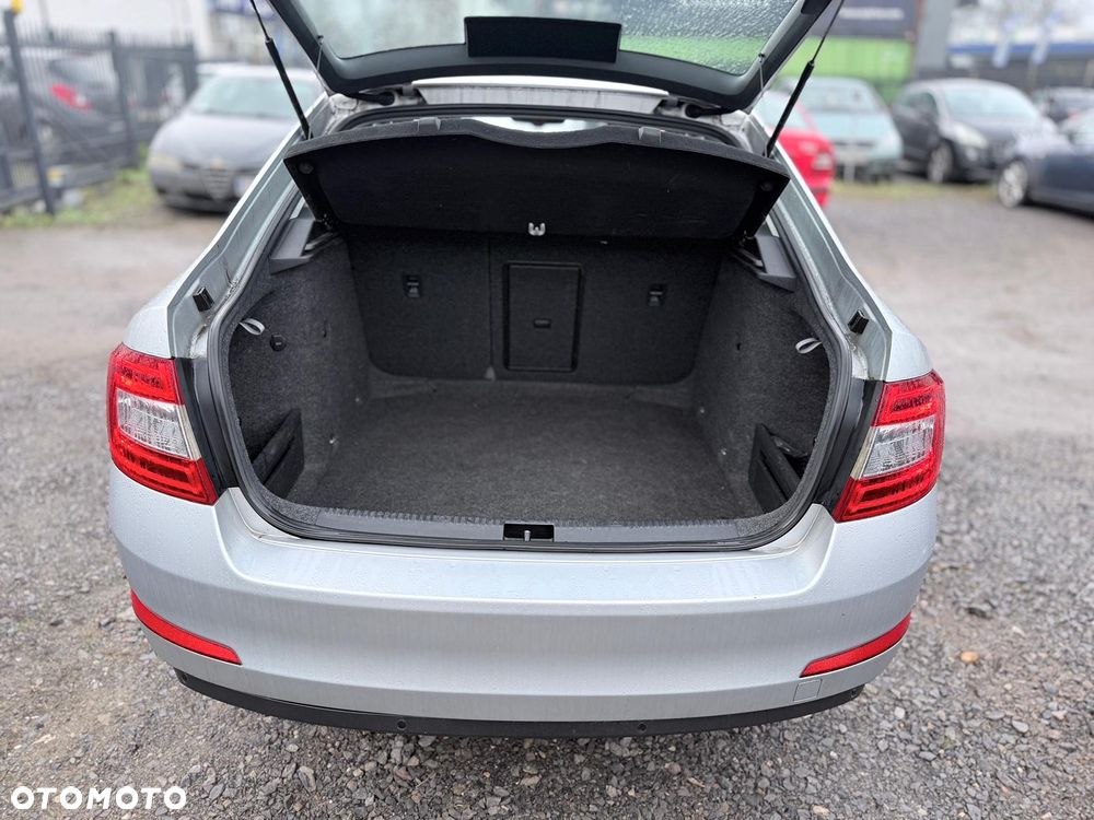 Skoda Octavia 2.0 TDI Style DSG - 5