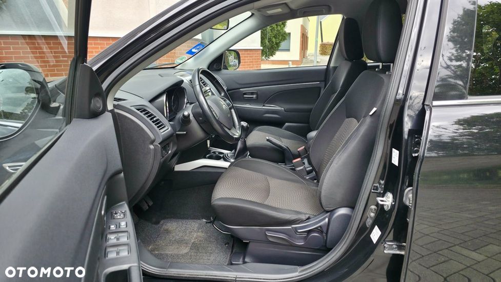 Mitsubishi ASX 1.6 Invite Navi - 16