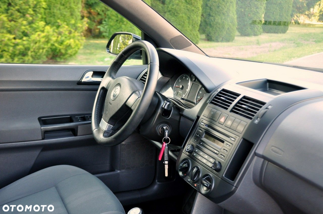 Volkswagen Polo - 19