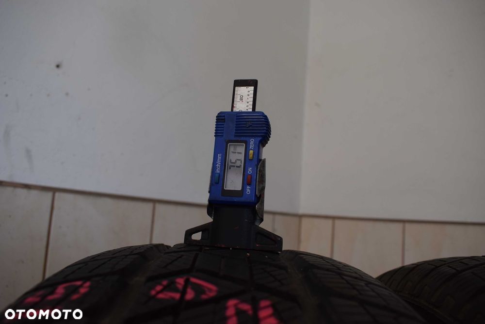 R17 215/65 Pirelli Scorpion Winter Seal inside Cena za parę - 4