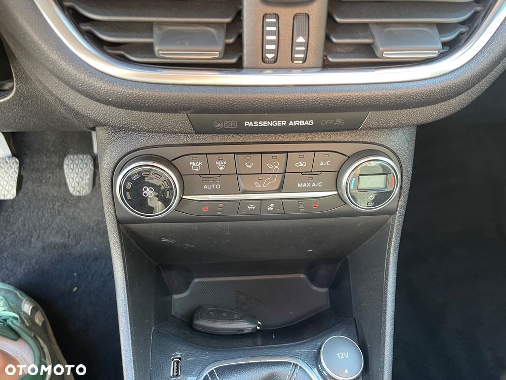 Ford Fiesta 1.0 EcoBoost S&S ACTIVE PLUS - 18