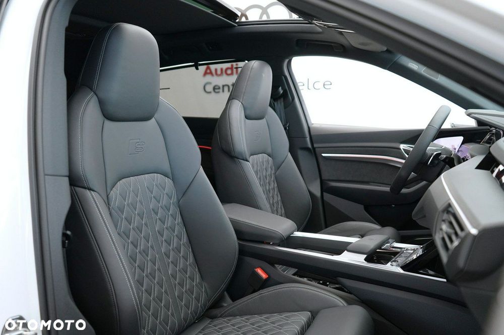 Audi SQ8 e-tron - 27