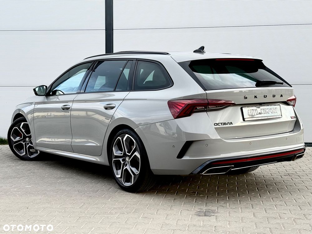 Skoda Octavia 2.0 TDI DSG RS Plus - 21