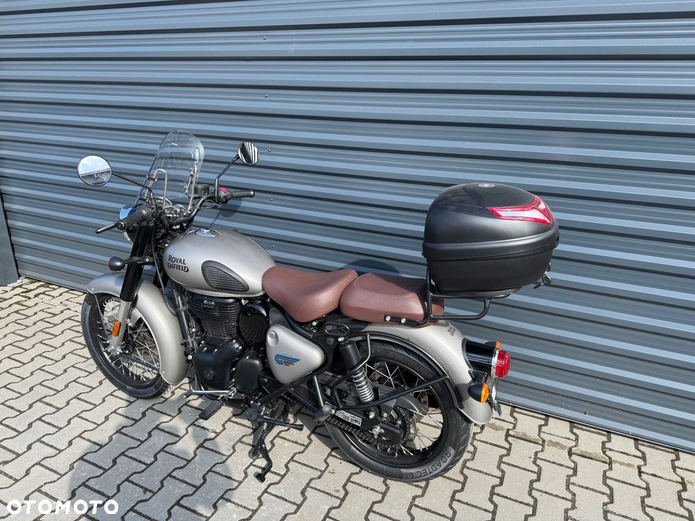 Royal Enfield Classic - 5