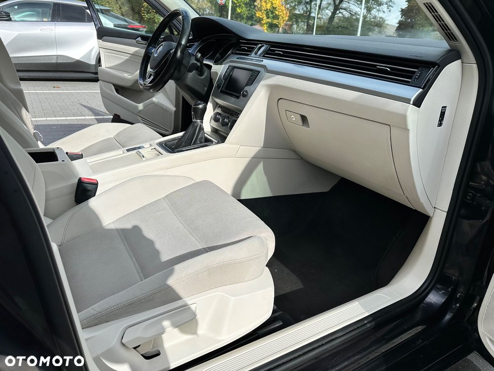 Volkswagen Passat ver-2-0-tdi-bmt-comfortline - 15