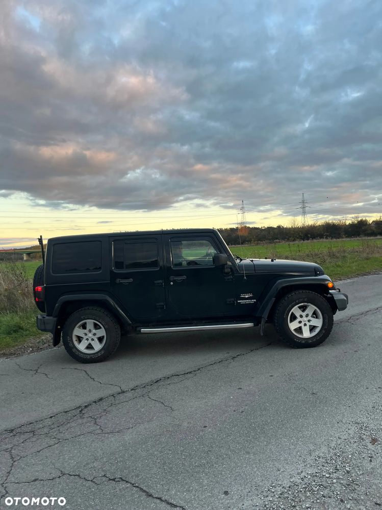 Jeep Wrangler Unlimited 3.8 Sahara - 6
