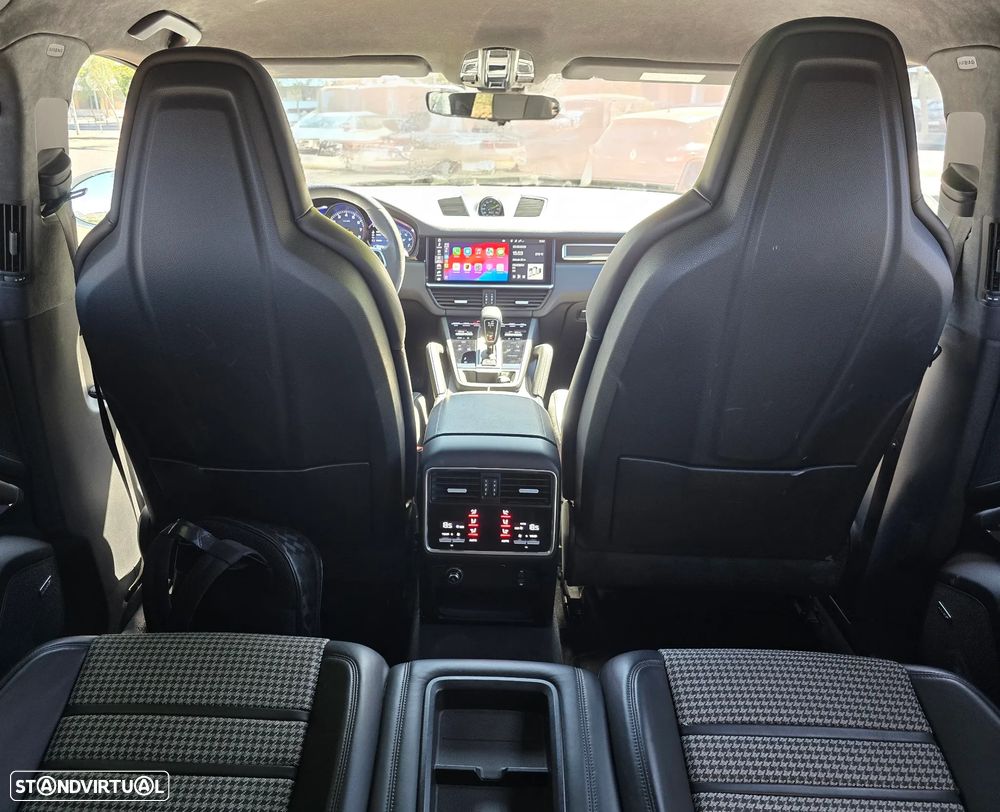 Porsche Cayenne Coupé E-Hybrid - 34