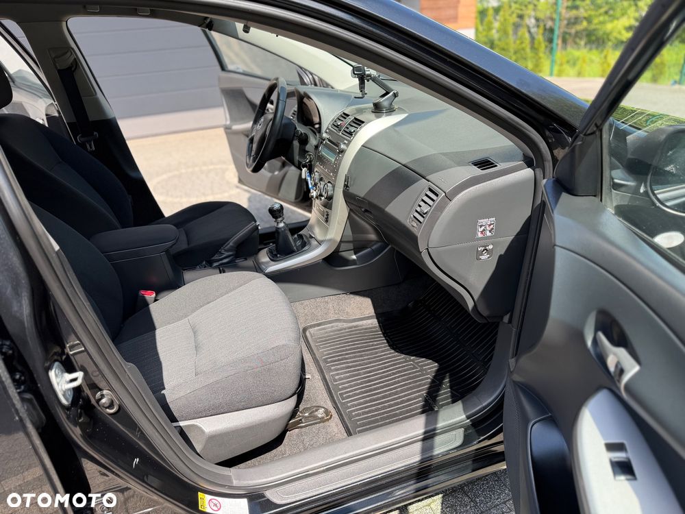 Toyota Corolla 1.6 Luna - 15