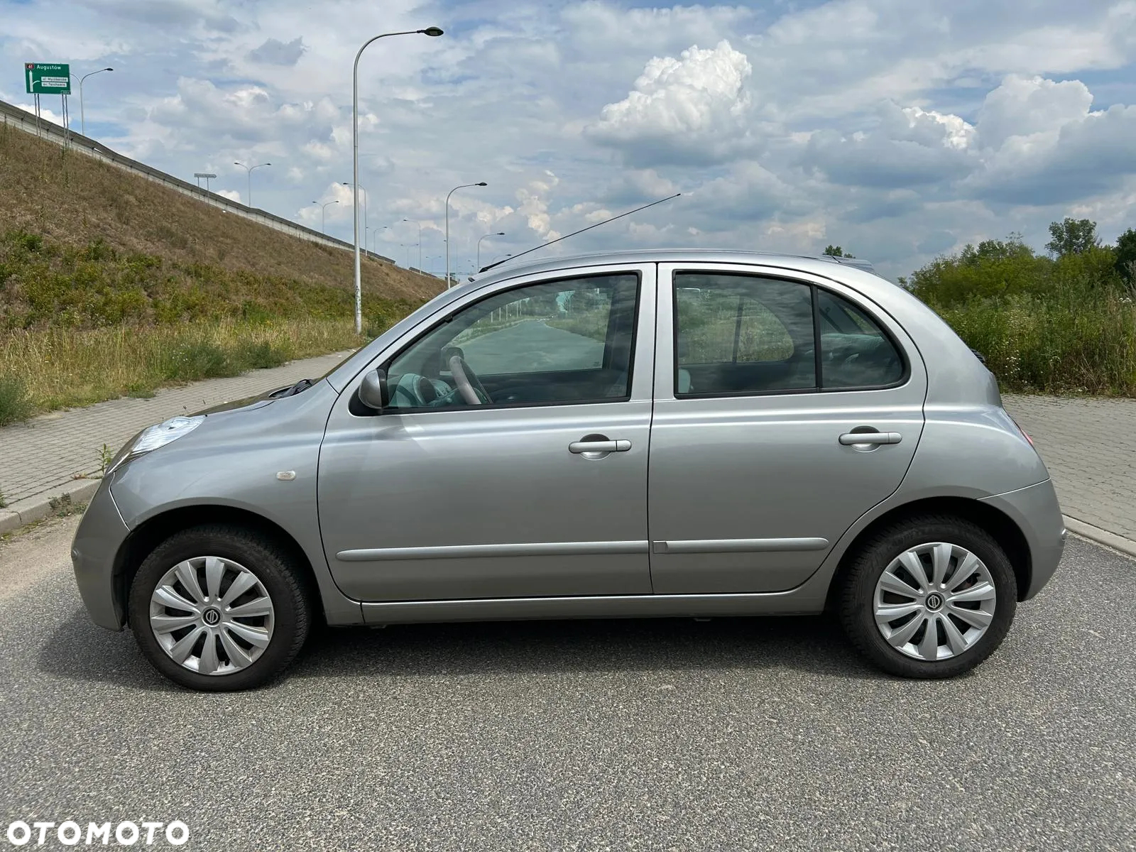 Nissan Micra - 4