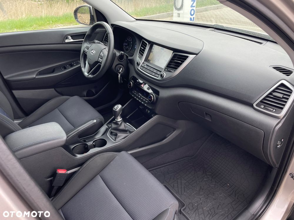 Hyundai Tucson blue 1.6 GDi 2WD Passion - 6