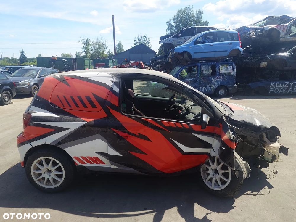 Toyota Yaris TS 01R 1.5 78 KW NA CZĘŚCI - 4
