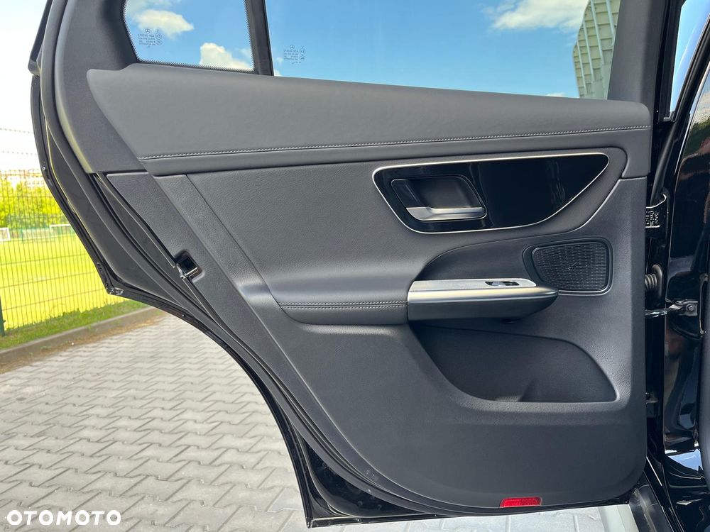 Mercedes-Benz GLC 200 d mHEV 4-Matic AMG Line - 34