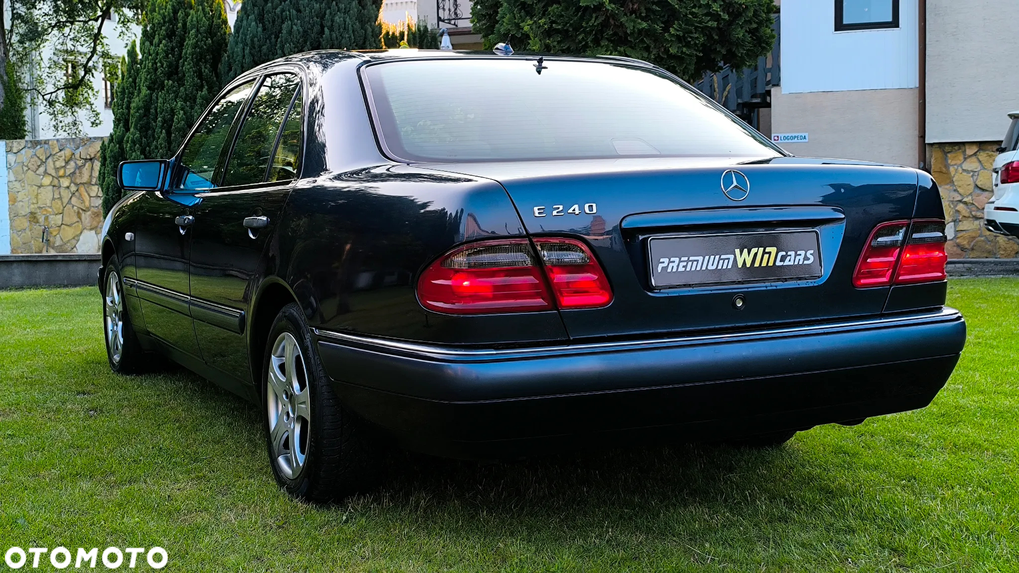 Mercedes-Benz Klasa E 240 T Elegance - 7