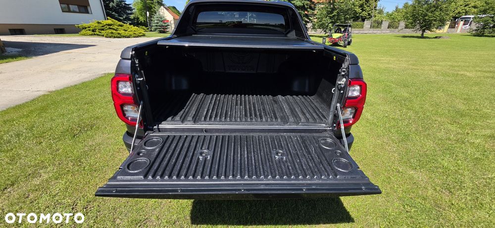 Toyota Hilux - 3
