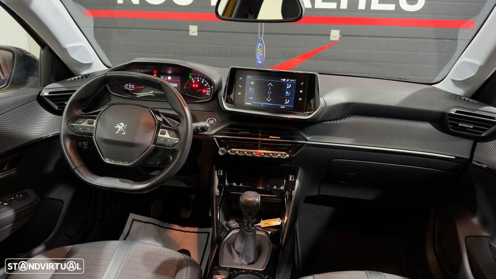 Peugeot 208 PureTech 100 Allure - 17