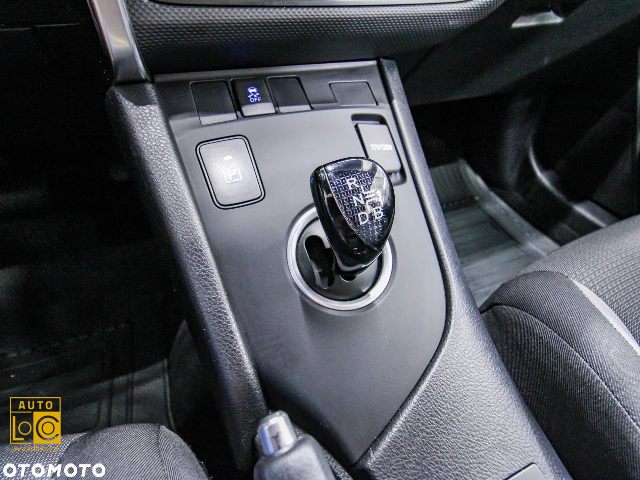 Toyota Auris Hybrid 135 Active - 21