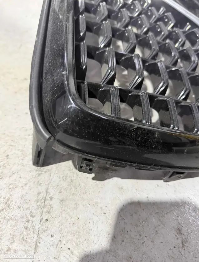 Grelha frontal volvo xc40 - 3