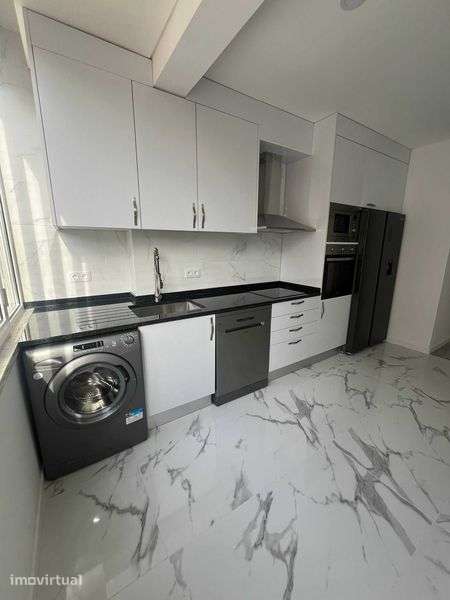 Apartamento T2 para Arrendamento – Forte da Casa - Grande imagem: 2/12
