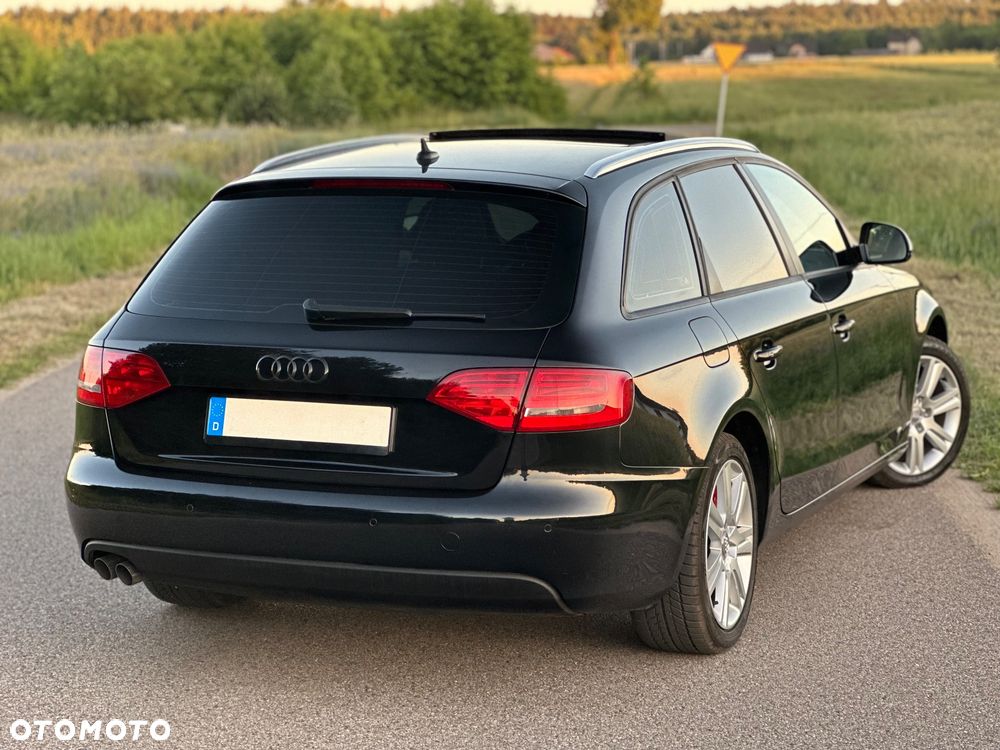 Audi A4 Avant - 25