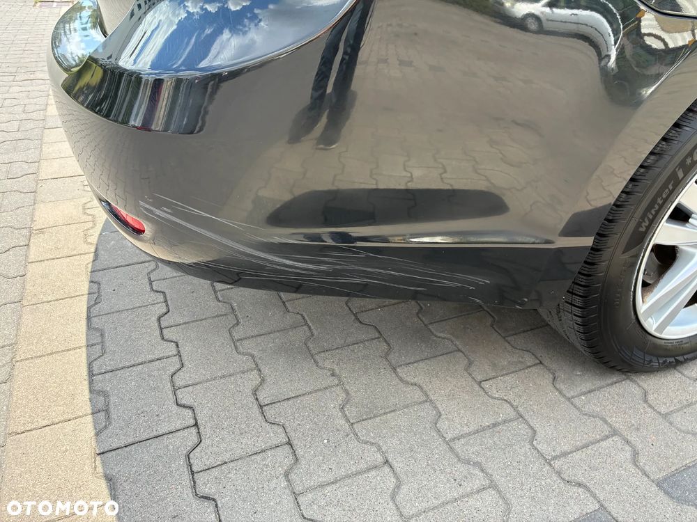 Toyota Avensis 1.8 Luna - 16
