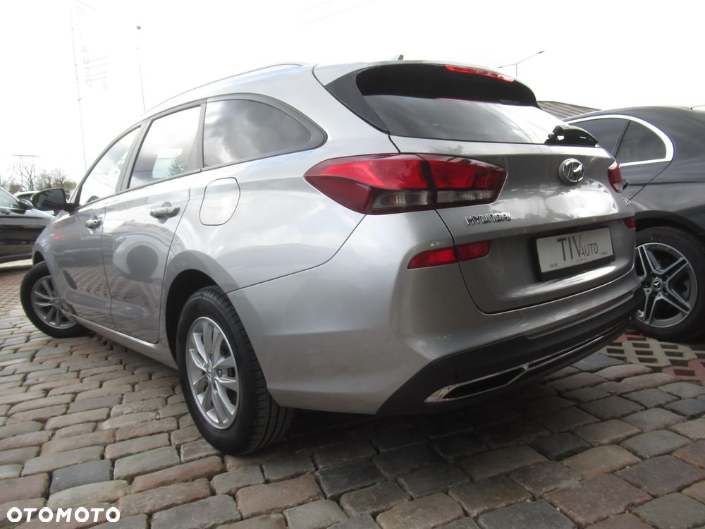 Hyundai i30 1.5 T-GDI 48V Modern - 4