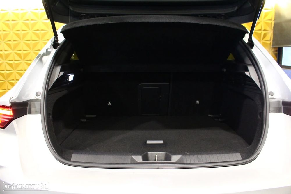 Opel Astra 1.5 D Elegance - 25