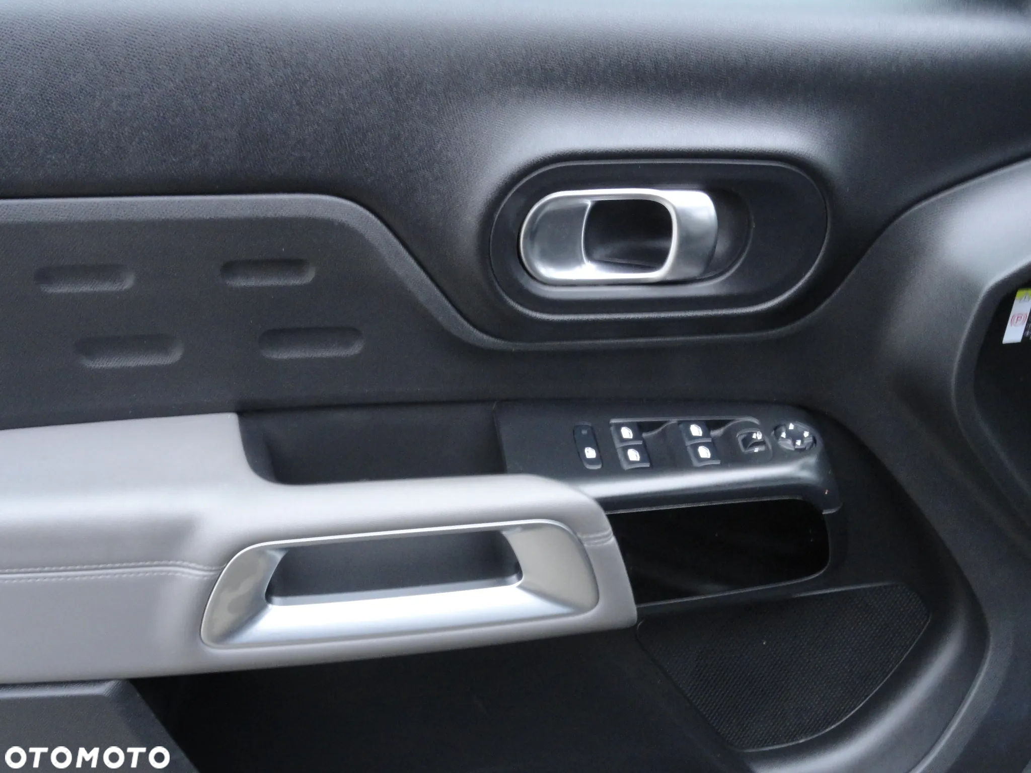 Citroën C5 Aircross BlueHDI 130 S&S EAT8 LIVE PACK - 22