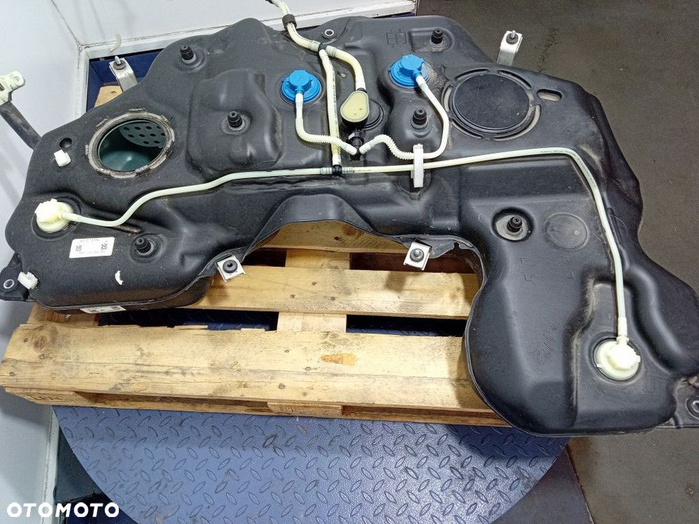 MERCEDES GLE W167 ZBIORNIK BAK PALIWA BENZYNA A1674707203 - 7