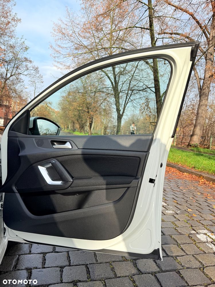 Peugeot 308 PureTech 110 Stop & Start Style - 17