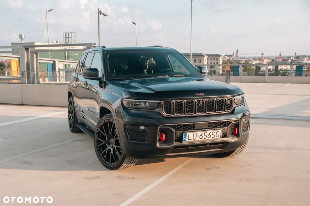 Jeep Grand Cherokee - 4