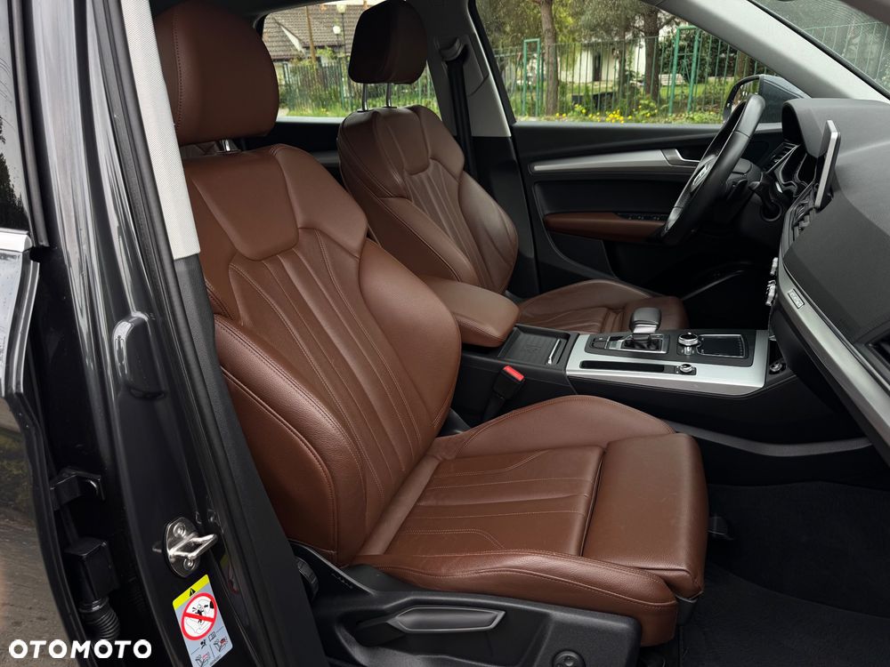 Audi Q5 50 TFSIe quattro S tronic S line business - 25