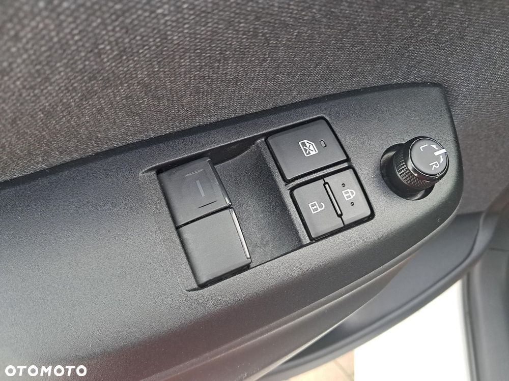 Toyota Yaris Hybrid 1.5 Comfort - 23