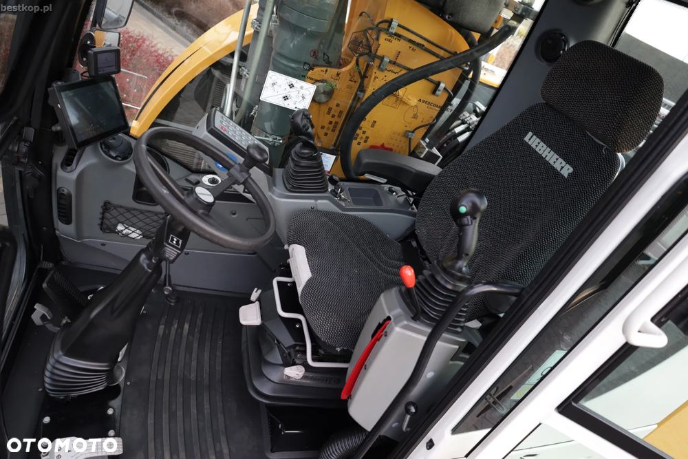 Liebherr A913 Compact Litronic - 23